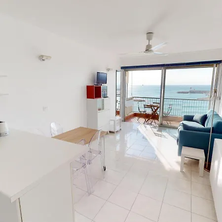 Apartment Spacieux Avec Terrasse Face A Menton, Proche Plages Et Centre-ville - Fr-1-196-327